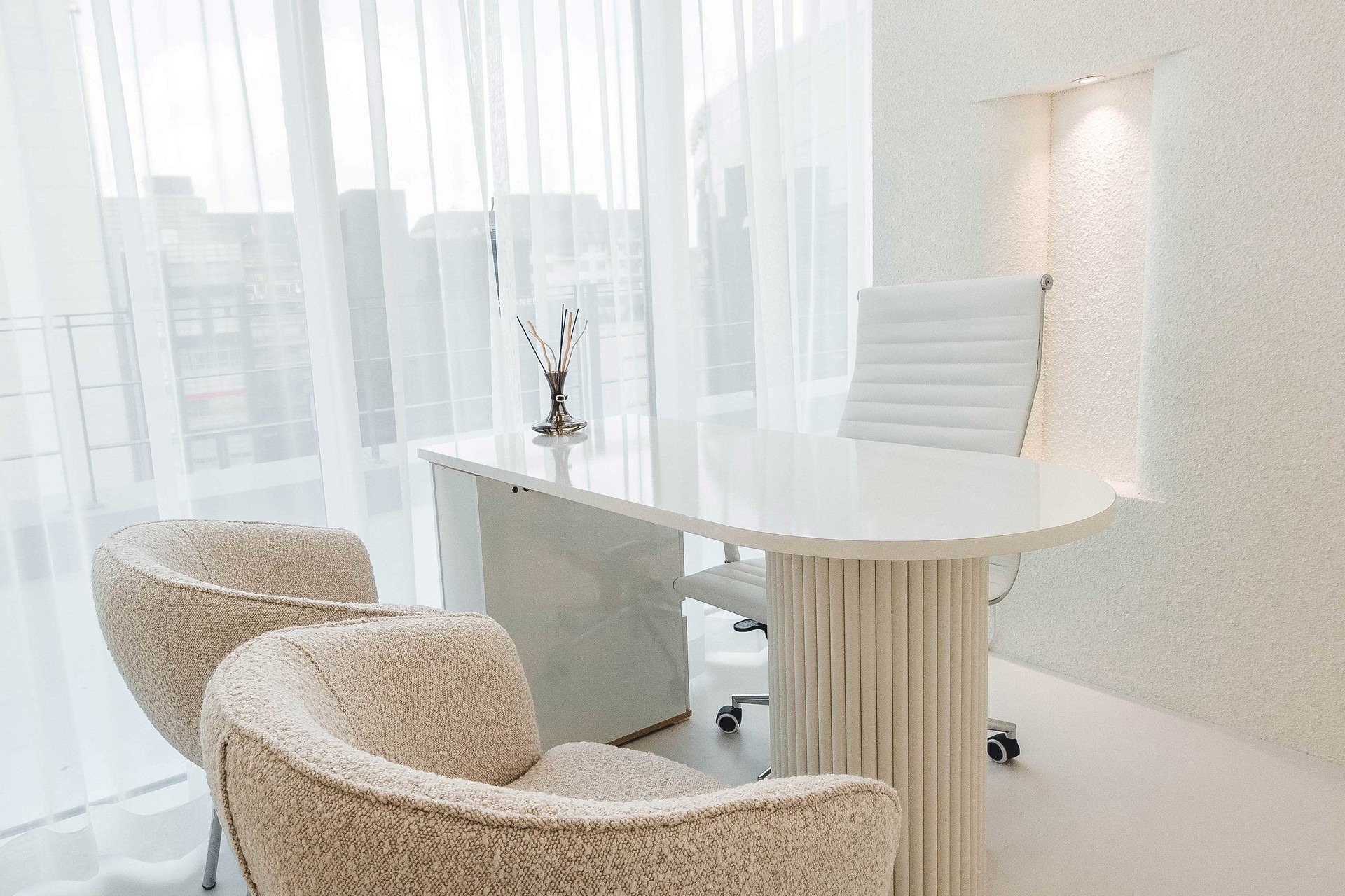 imgi_10_0a77092f3623f